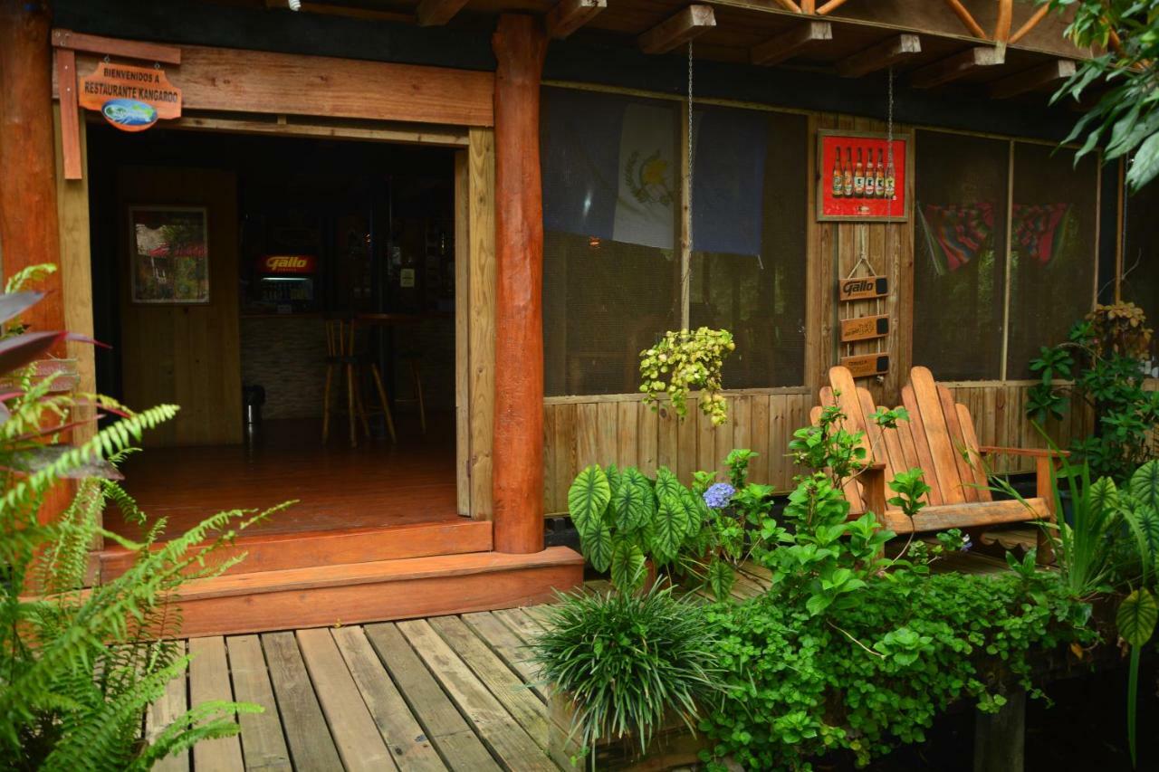 Hotel Kangaroo Y Restaurante Рио-Дульсе Экстерьер фото