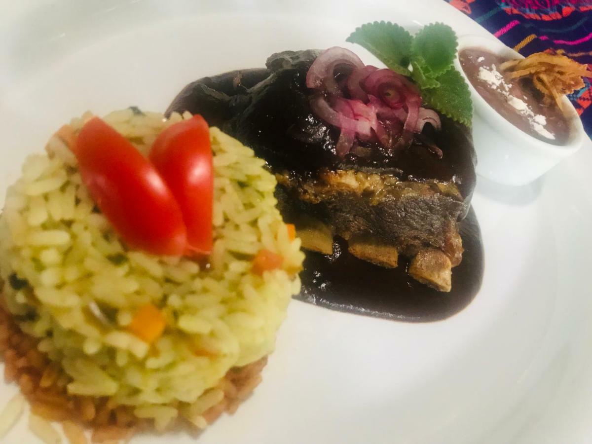 Hotel Kangaroo Y Restaurante Рио-Дульсе Экстерьер фото
